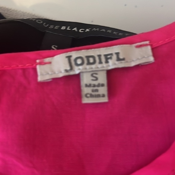 jodifl Hot Pink Lace Front Top Size S - Picture 5 of 7